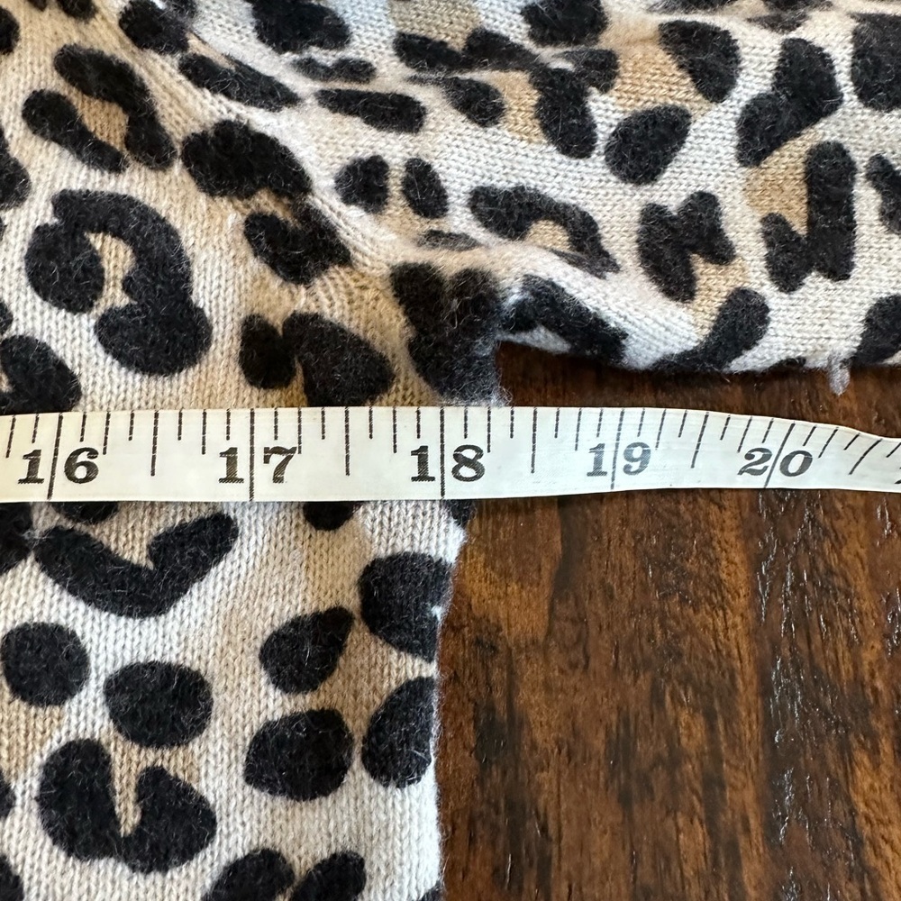 Equipment | Sloane Leopard Print 100% Cashmere Crewneck Sweater, Size S - Picture 7 of 8